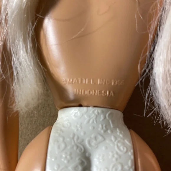 1966 DATE STAMP BARBIE DOLLS (2) - Picture 2 of 3